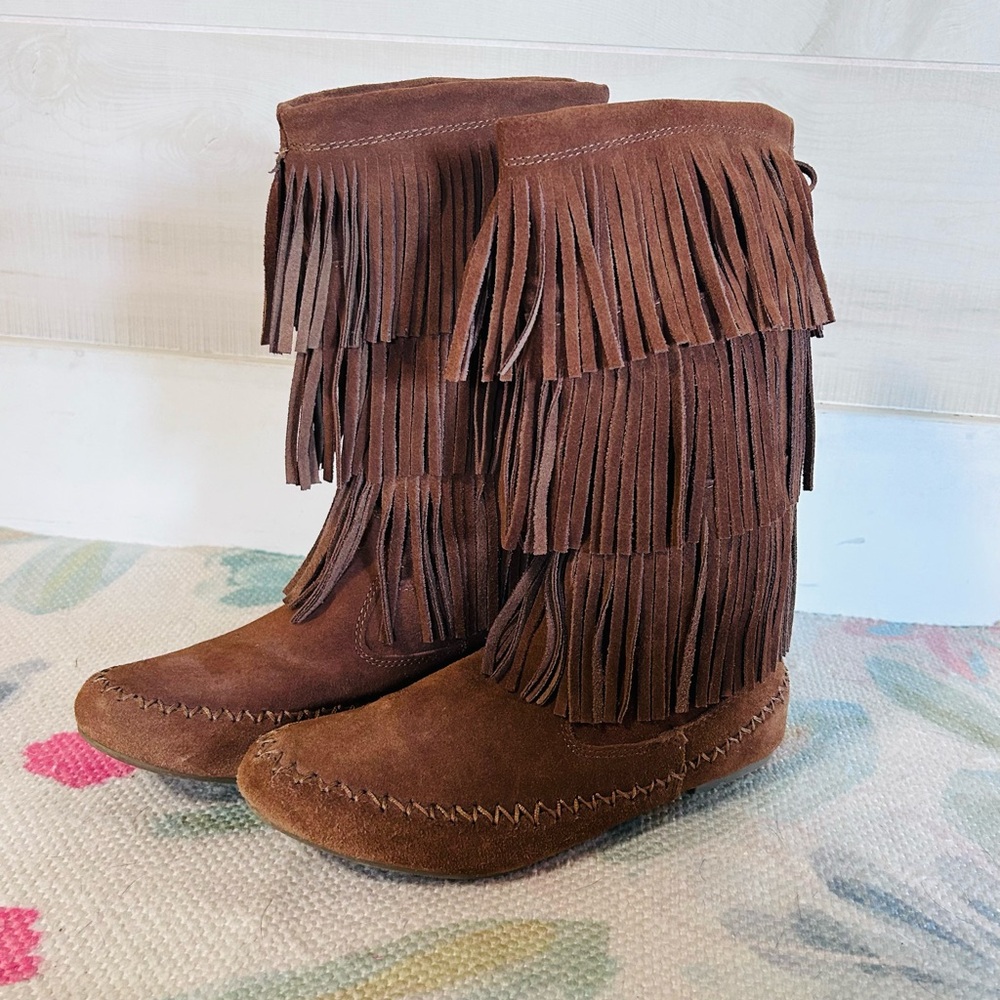 Brown suede fringe boots